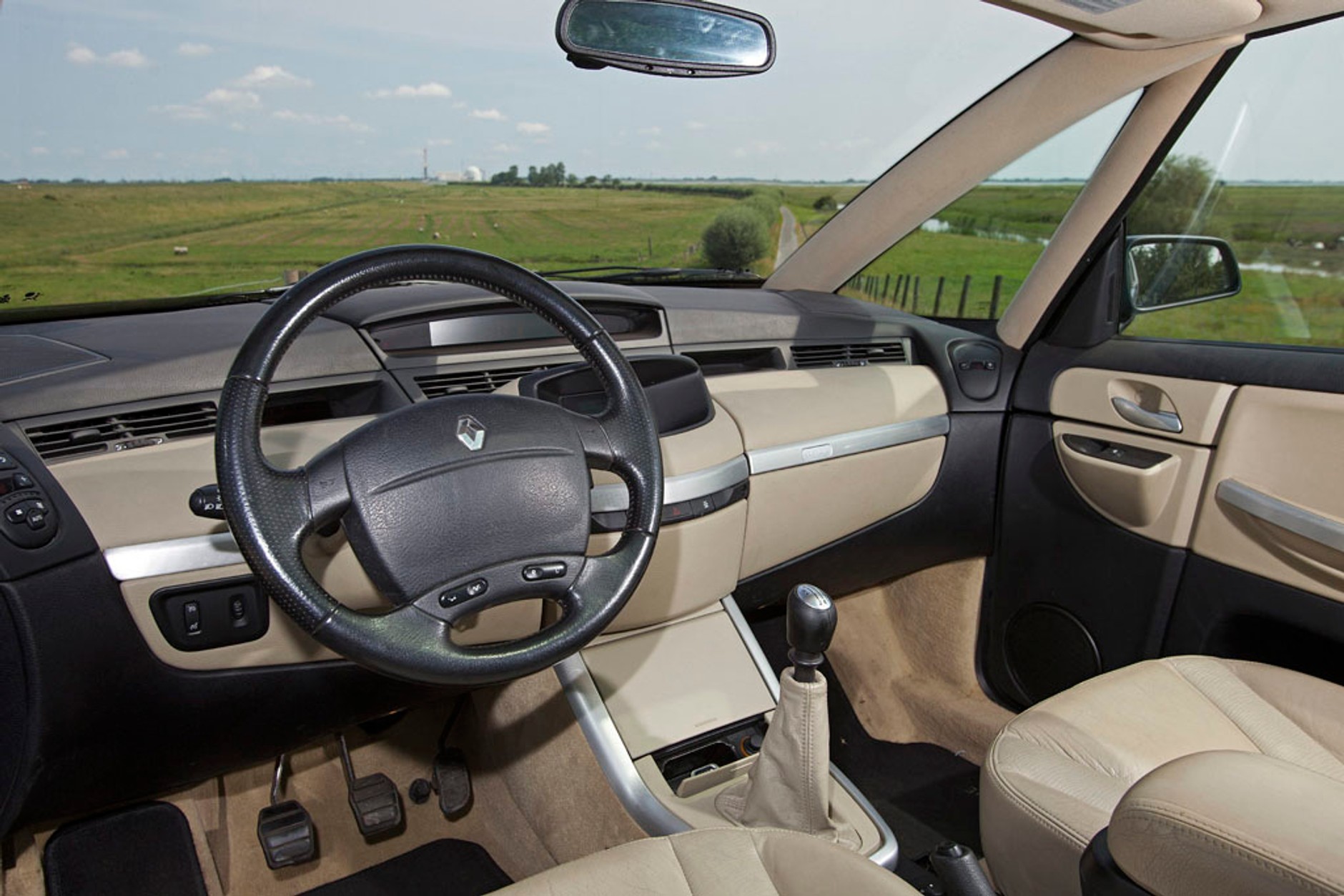 Renault Avantime - oryginał pod każdym względem