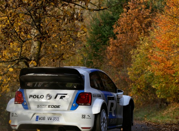 Paweł Dytko testuje 400-konnego VW Polo (wideo)