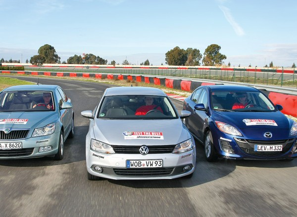 Skoda Octavia kontra VW Jetta i Mazda 3: czy kompaktowy sedan ma sens?