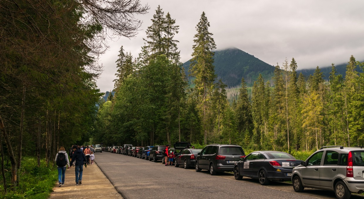 Planujesz majówkę w górach? Lepiej już teraz zarezerwuj parking