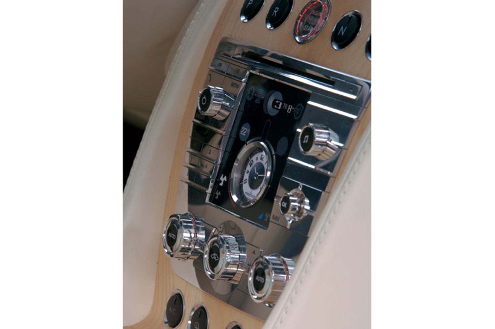 Edmunds.com: Aston Martin Rapide trafi do produkcji