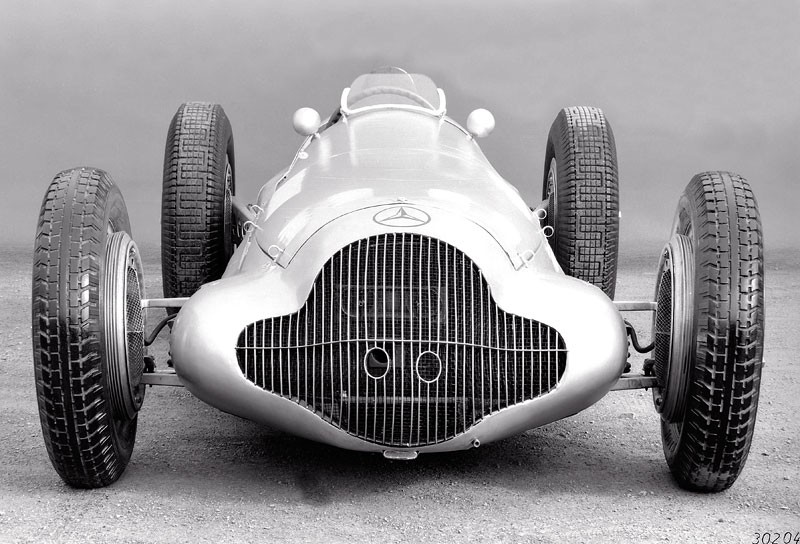 Mercedes-Benz: srebrne strzały w okresie przedwojennym