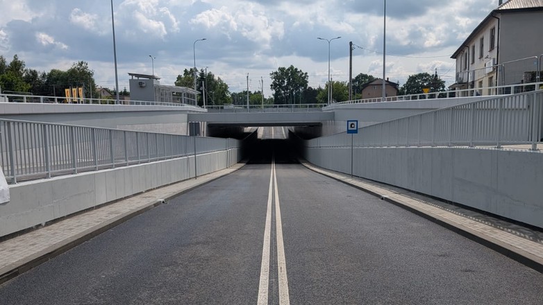 Tunel pod torami kolejowymi otwarty w Sulejówku
