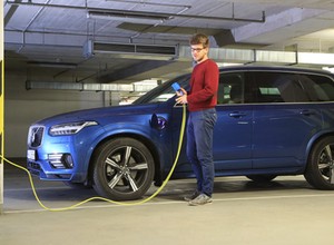 Cztery sposoby ładowania auta elektrycznego