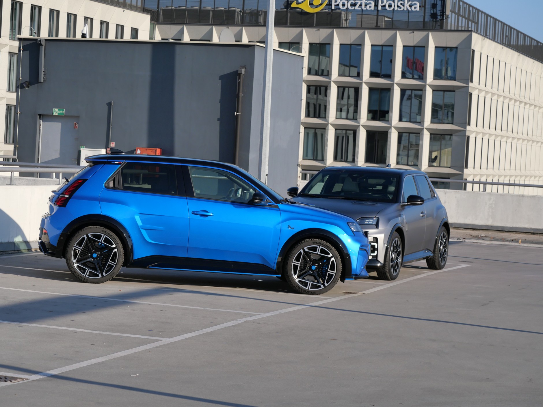 Renault 5 vs Alpine A290