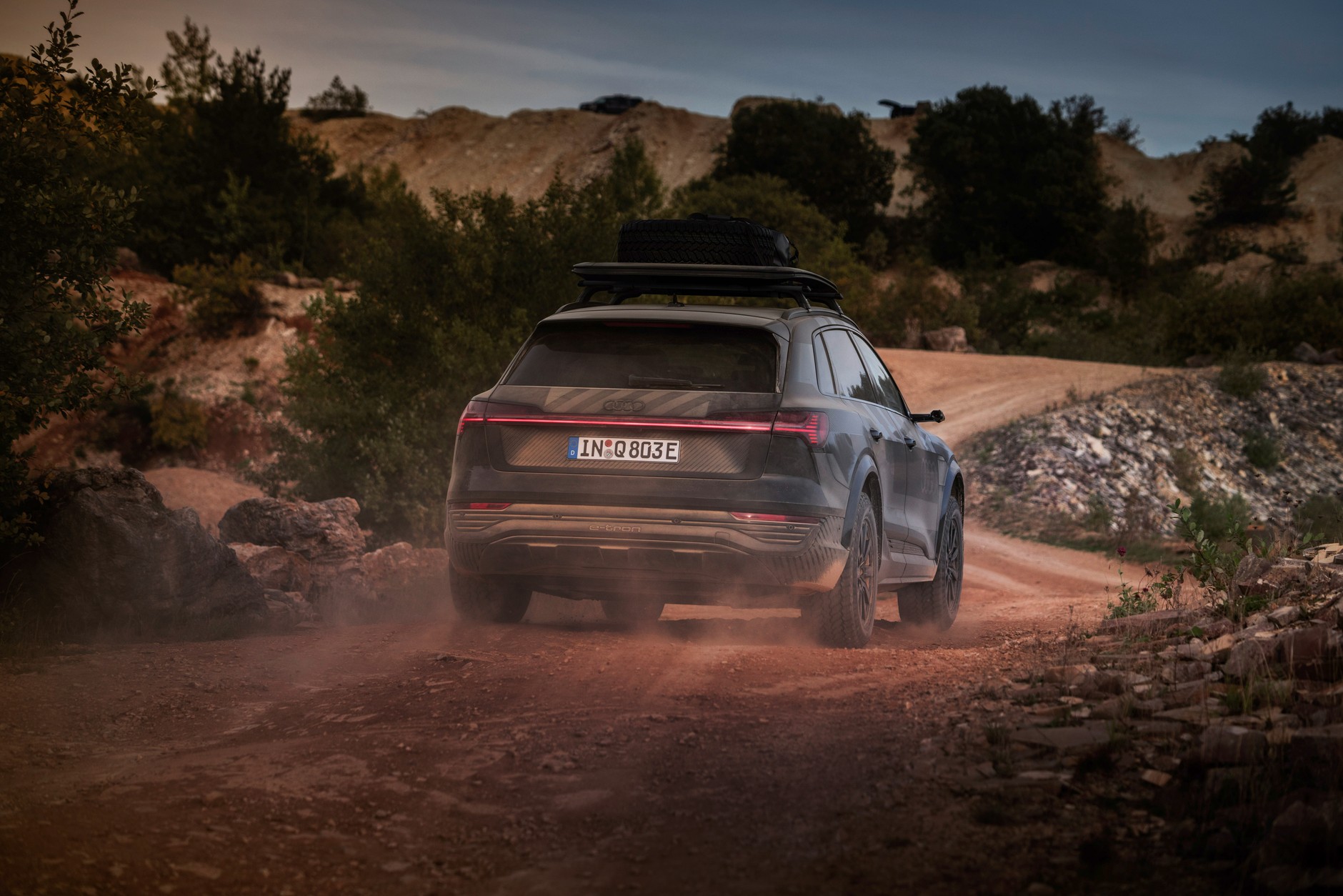 Audi Q8 e-tron edition Dakar