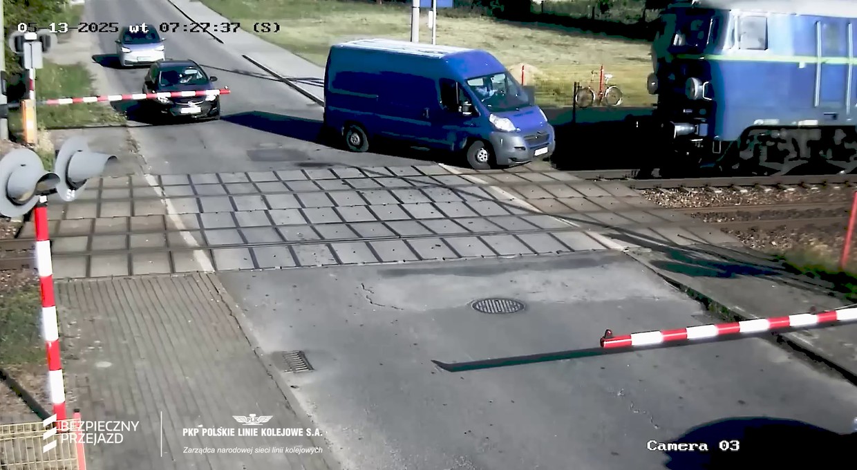 PKP ma wiele zabezpieczeń, ale żadne nie chroni przed głupotą [WIDEO]