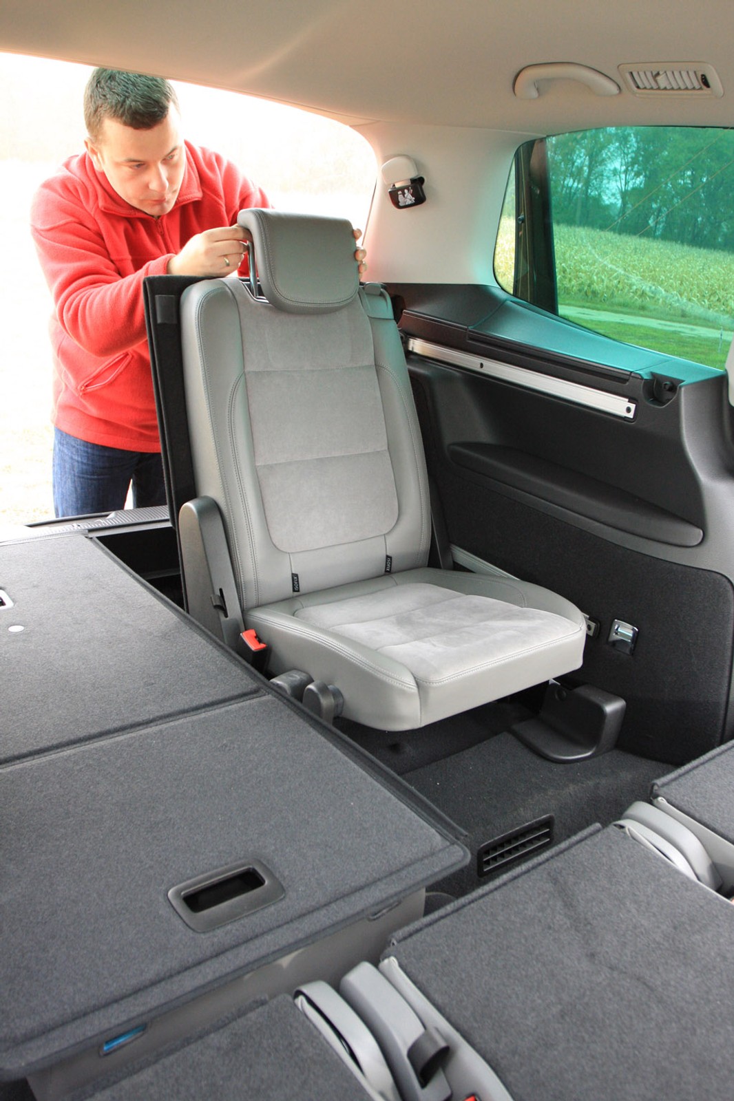 Sharan 2.0 TDI DSG Highline: VW przestał być sknerą