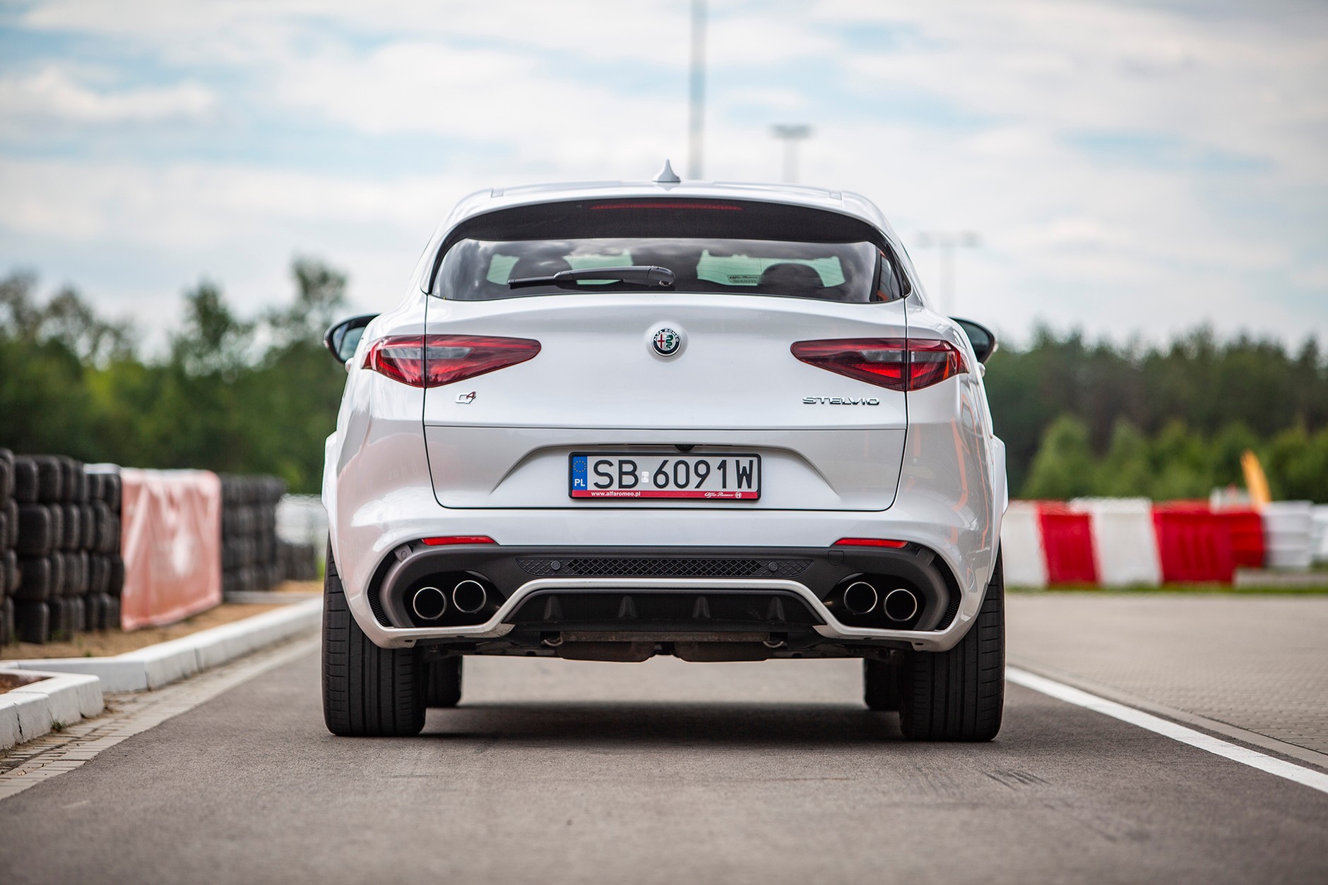 Alfa Romeo Stelvio Quadrifoglio - ekstraklasa szybkich SUV-ów