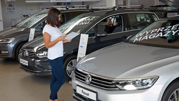 We wrześniu sprzedaż aut w Europie dołowała przez Volkswagena, Nissana i Fiata