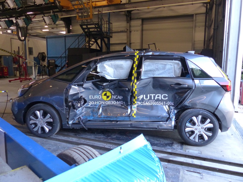 Euro NCAP – Honda Jazz i Mazda MX-30 zdały test na piątkę