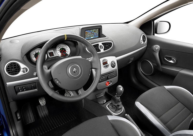 Renault: nowe Clio wkracza do salonów w Polsce (ceny)