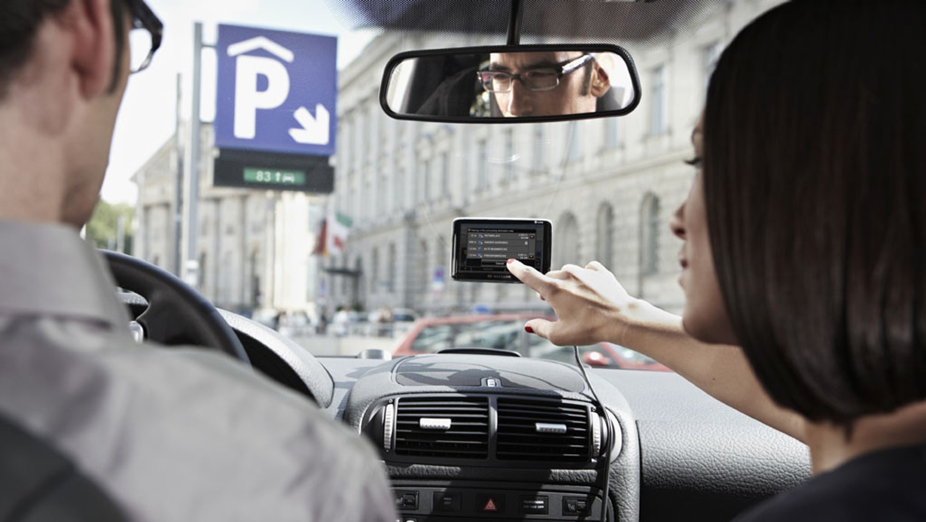 Nawigacja z internetem - Poznaj nowe rozwiązania w samochodowych systemach GPS