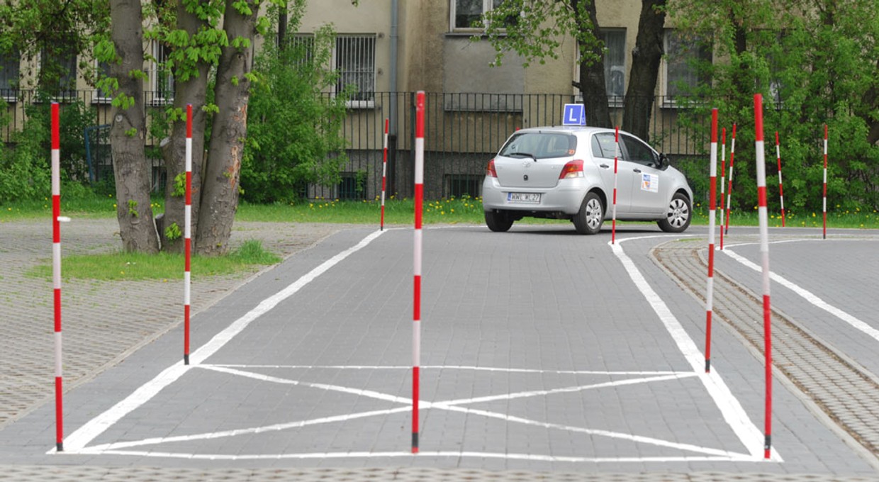 Zmora polskich kursantów może zniknąć z egzaminu. Resort zamówił już analizę