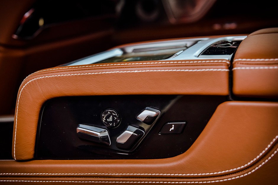 BMW M760Li