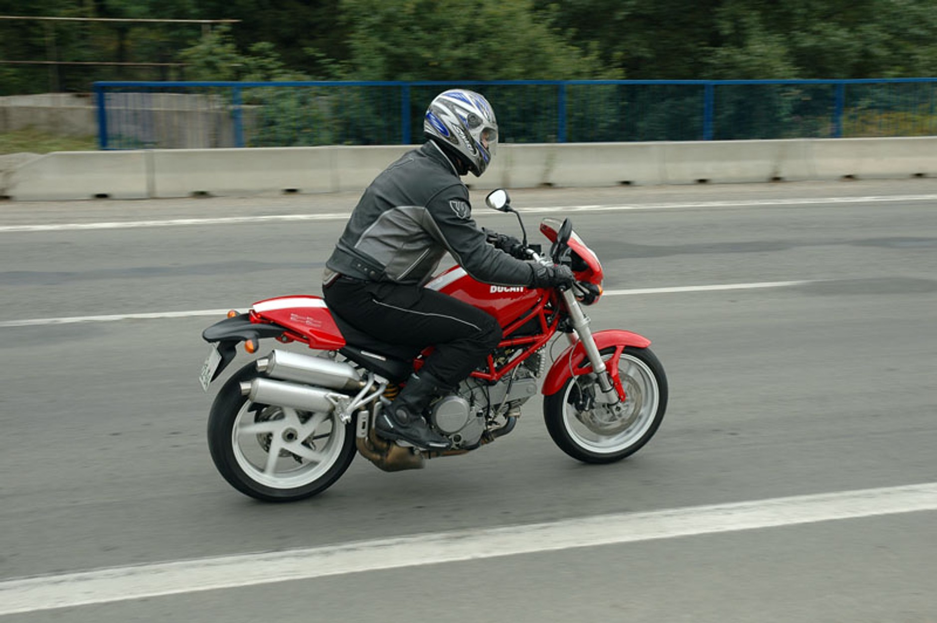 Ducati Monster S2R – włoska żyleta (test)
