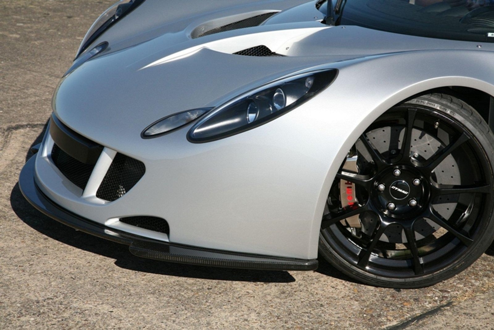 Hennessey Venom GT ma 1200 KM