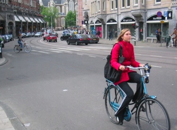 Rowerzyści giną w martwym polu