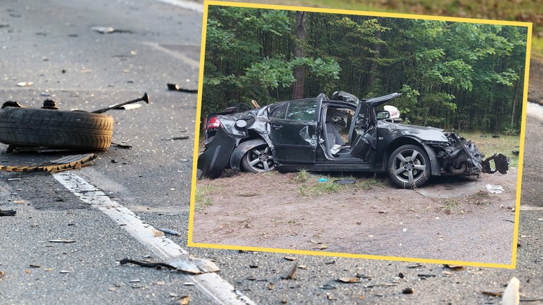 Na drodze wojewódzkiej nr 600 doszło do tragicznego wypadku z udziałem osobowego Saaba. Na miejscu zginęło dwóch 21-latków (screen: KWPOlsztyn/Facebook)