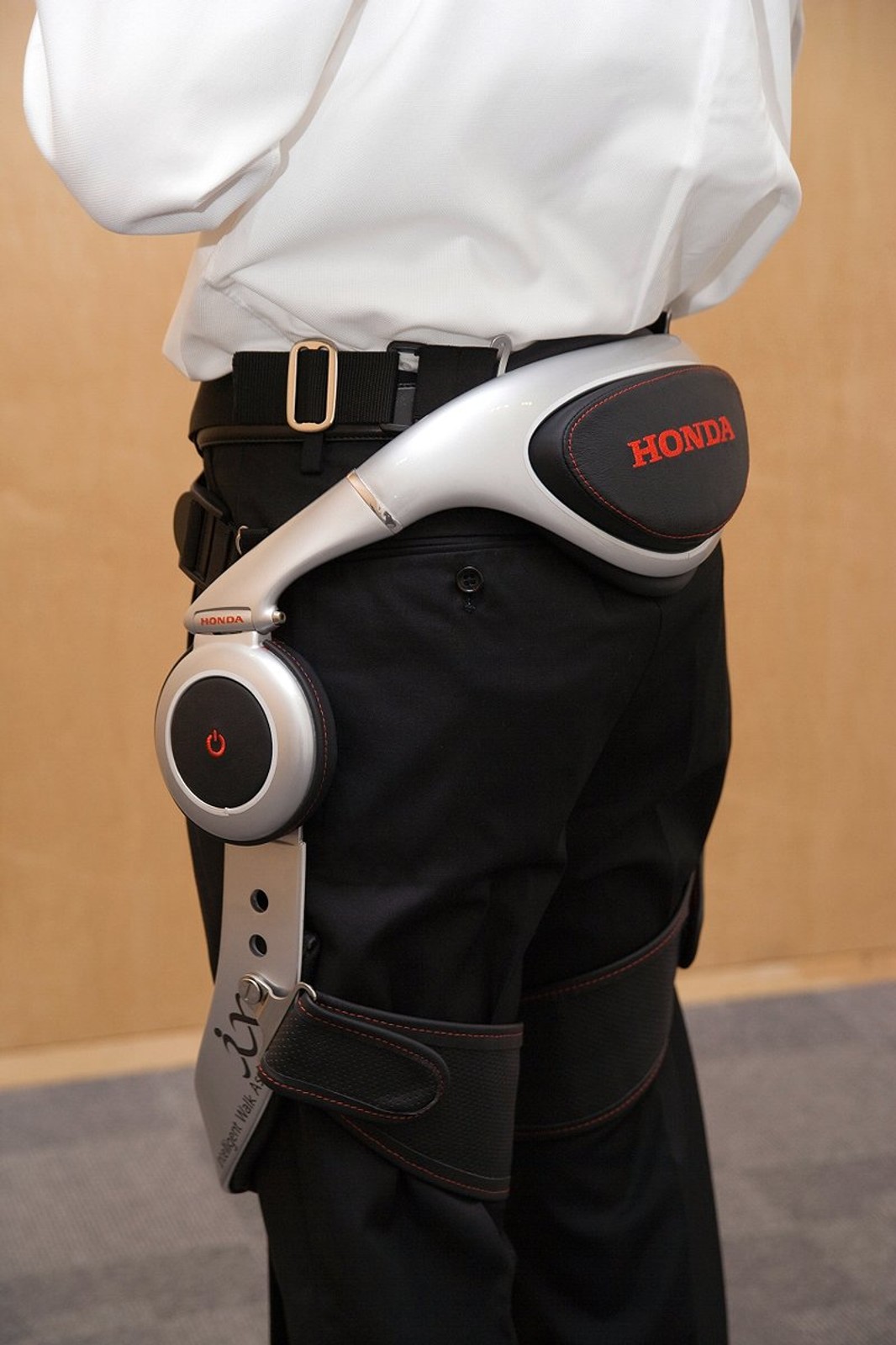 Honda pomagająca chodzić