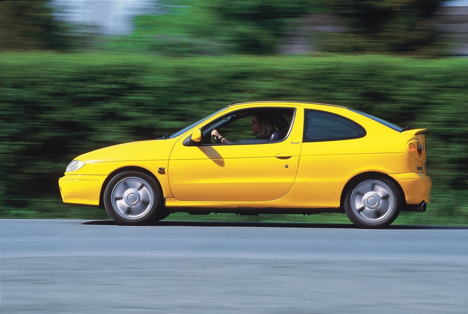 Renault Megane polecamy wersję 2.0/150 KM; 1997 r. cena 4300 zł