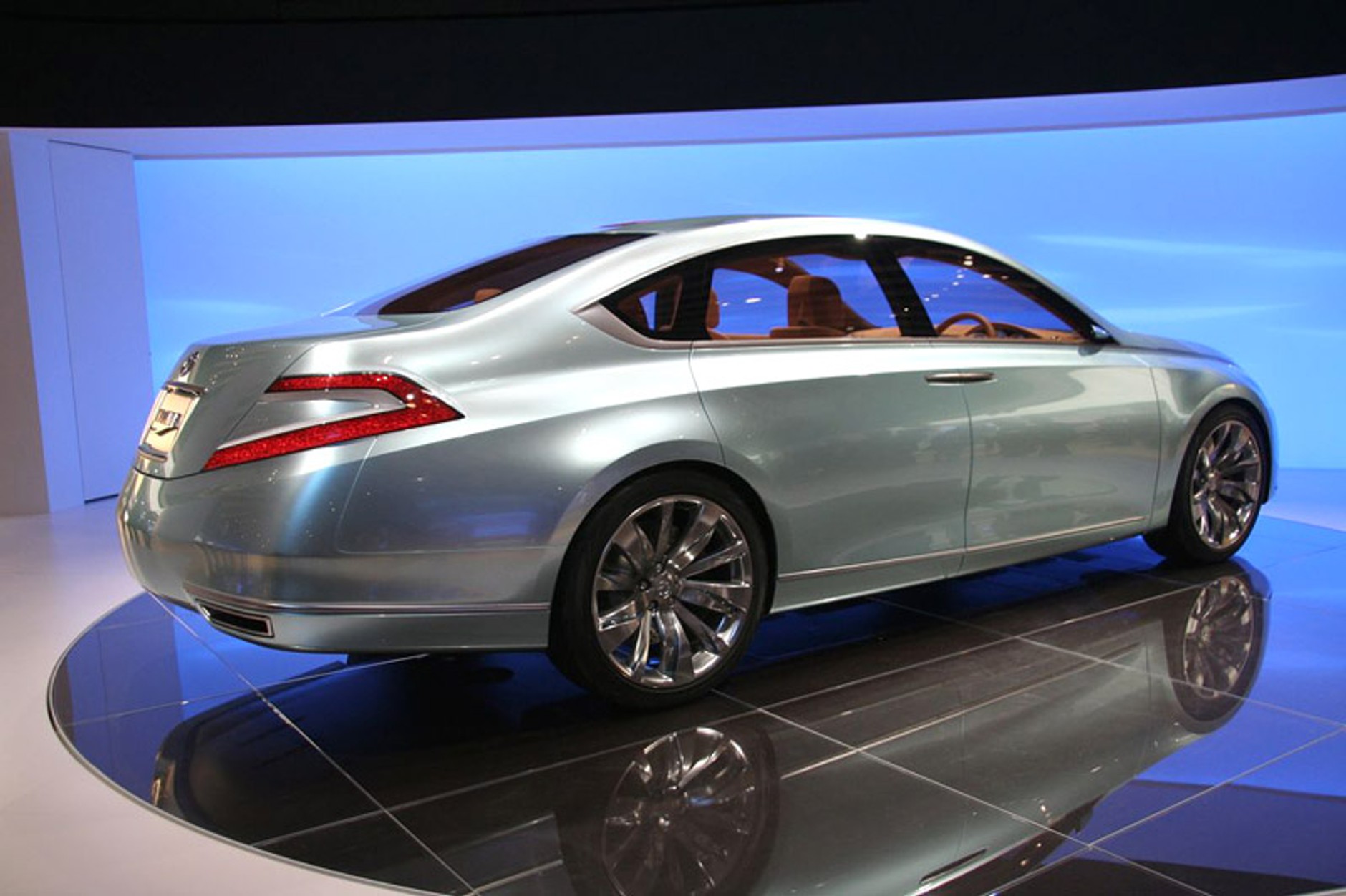 Tokio Motor Show 2007: Nissan Intima - nowoczesne życie z dieslem