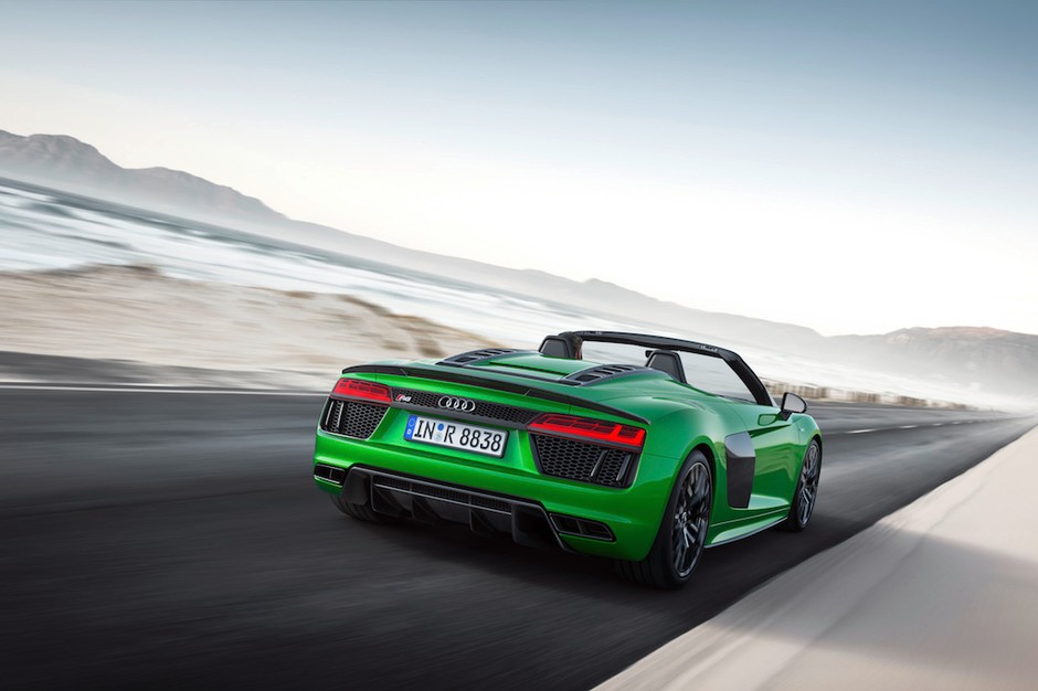 Audi R8 Spyder  V10 plus