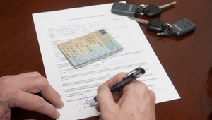 Każdy kierowca ma dwa tygodnie na złożenie tej deklaracji. Inaczej przyjdzie kara od skarbówki