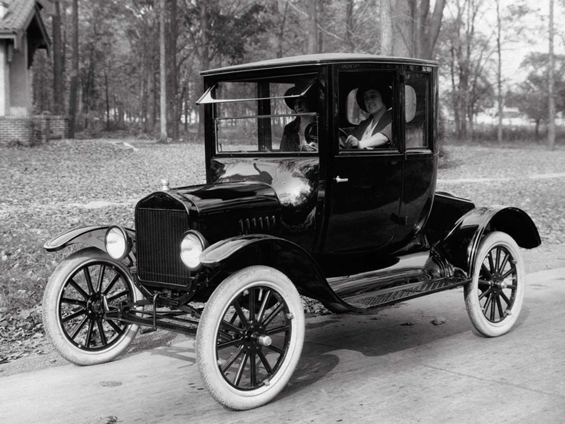 Ford Model T ma sto lat, na zlot przyjechało 750 (fotogaleria)