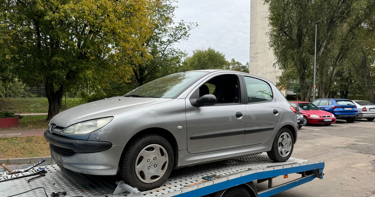 Złomowanie samochodu. Mój Peugeot 206 wybiera się w ostatnią trasę