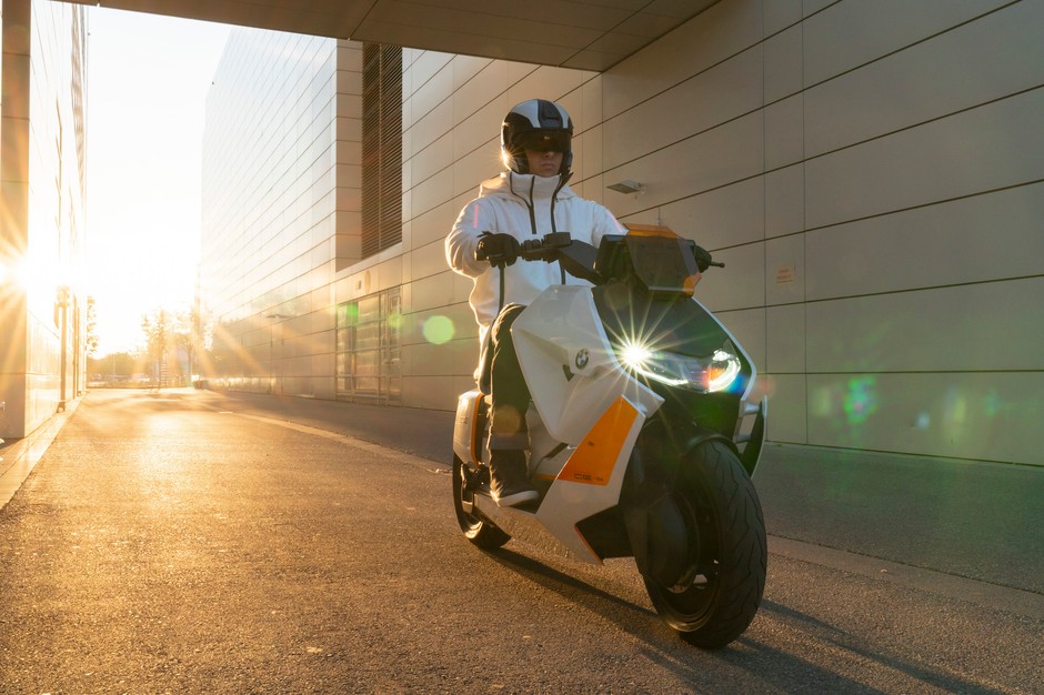 BMW Motorrad Concept Definition