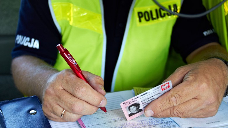 Za co zapłacisz karę - brak dokumentów i niedopełnione formalności