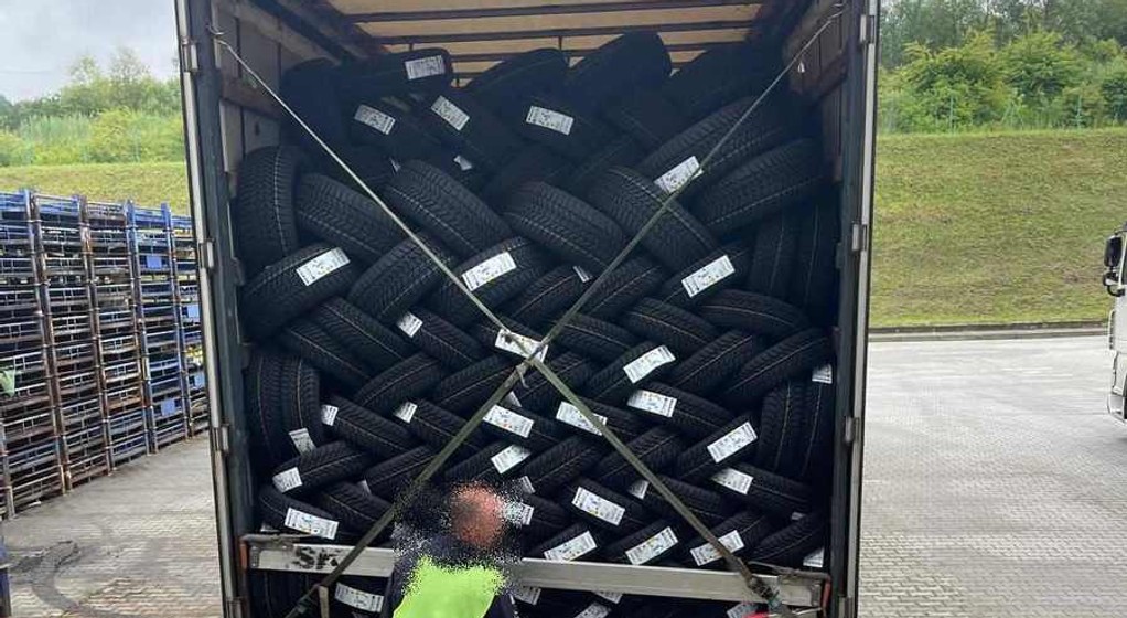 Kradli opony. Ich wartość to prawie 500 tys. zł