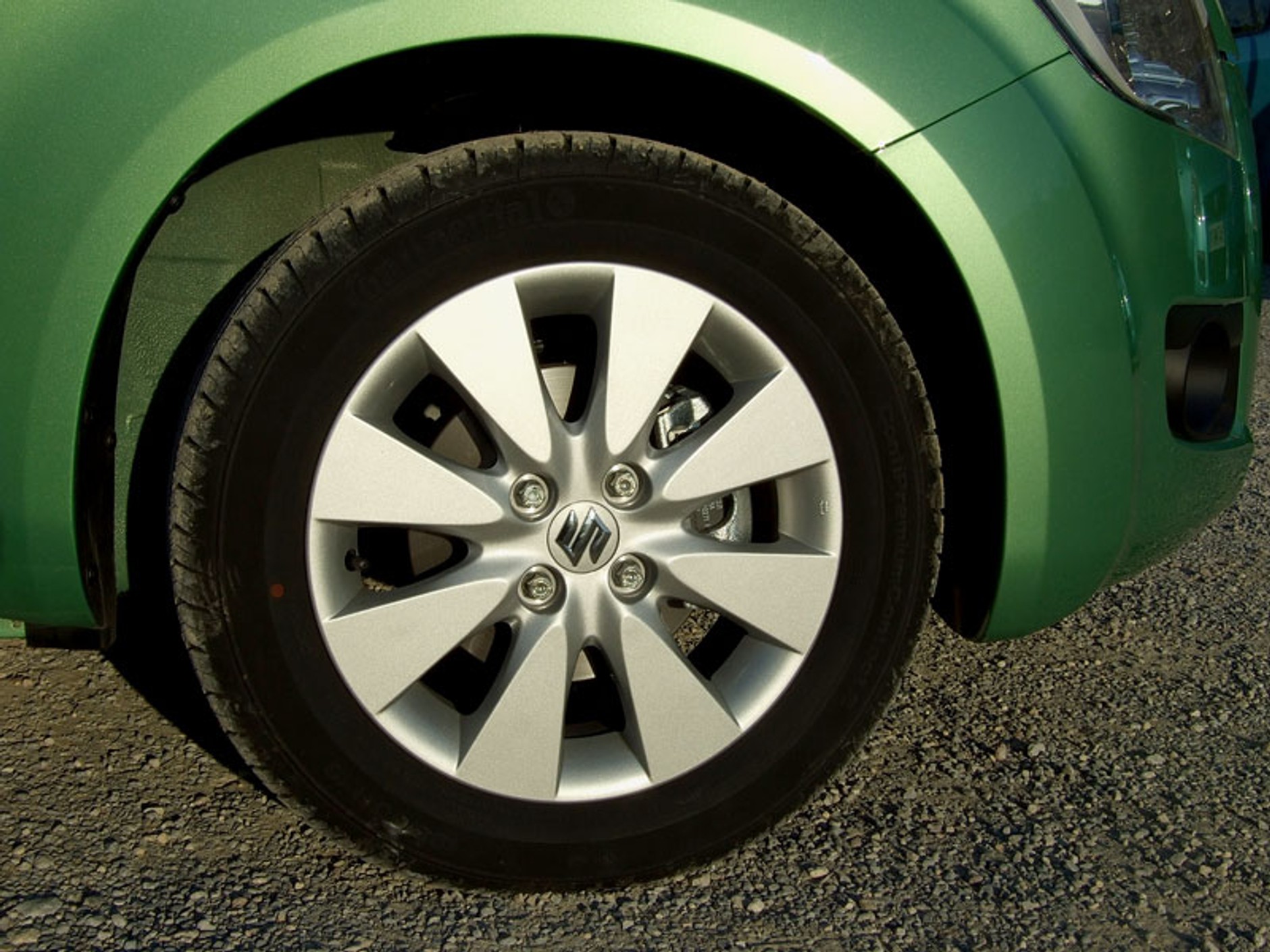 Suzuki Splash: ładny i nowoczesny - do miasta i na urlop