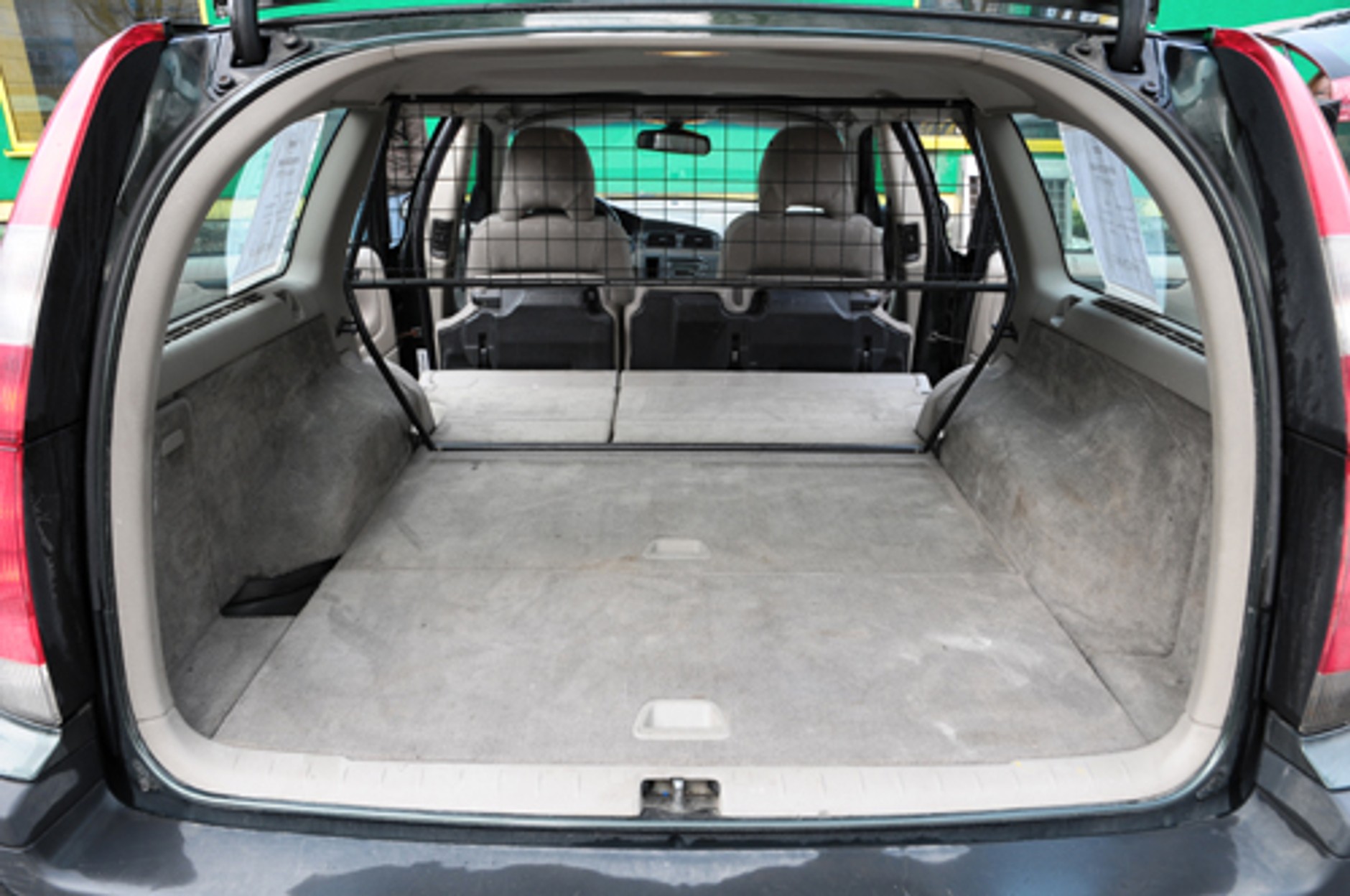 Volvo V70: Pięć garów i duży kufer