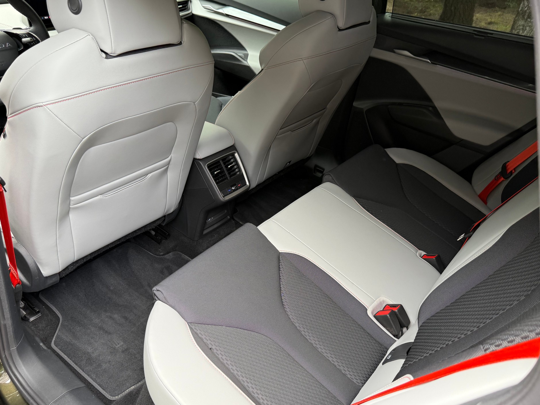 Skoda Enyaq 85x po face liftingu