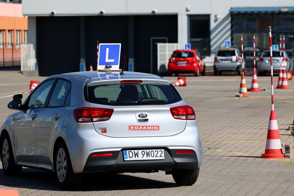 Siedemnastolatkowie będą mogli zdawać egzamin na kategorię B