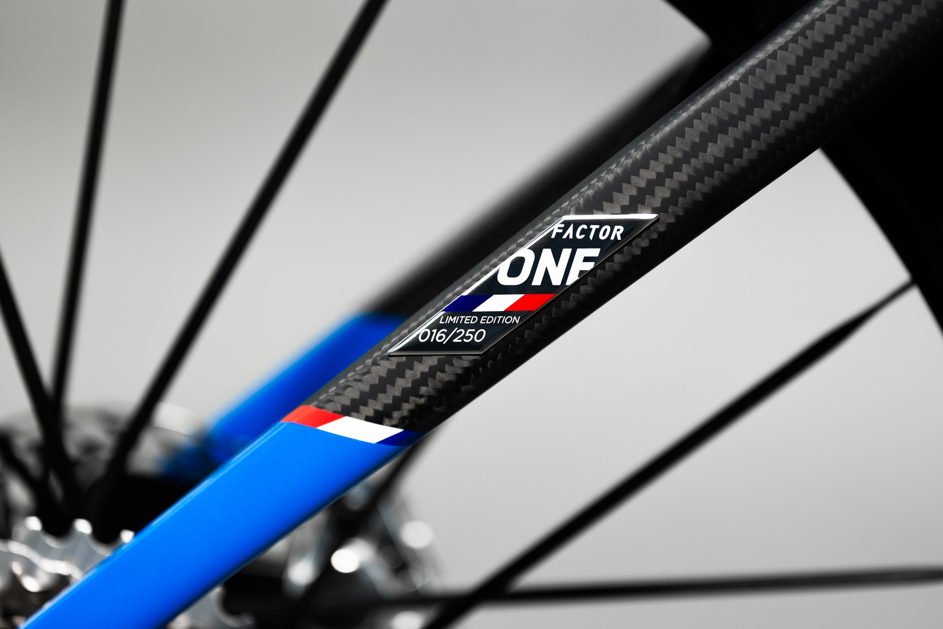 Bugatti Factor One – rower zbudowany wspólnie przez marki Bugatti i Factor