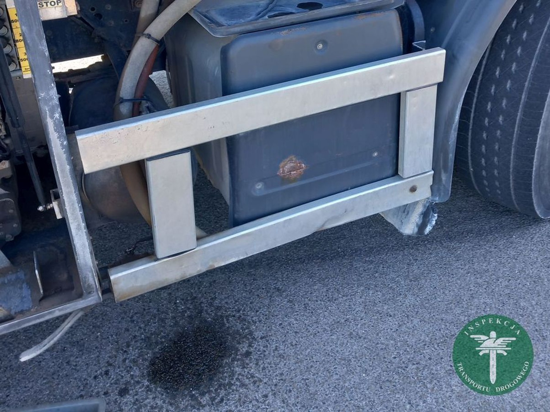 Kierowca cysterny znakował trasę. Inspektorzy ITD surowo go ukarali