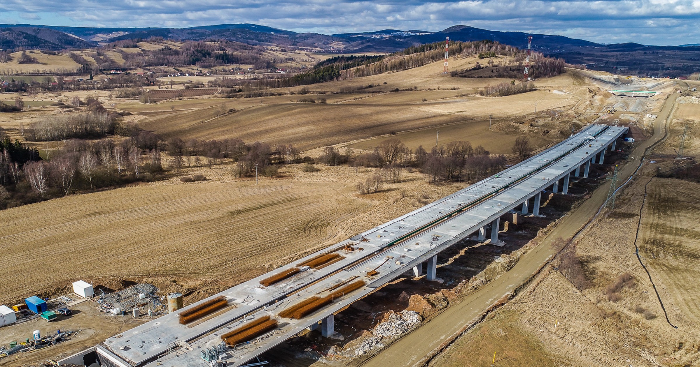 Budowa estakad na drodze ekspresowej S3