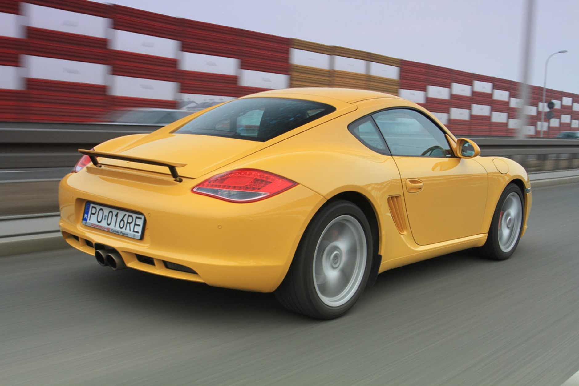Porsche Cayman: cywilizowany sportowiec