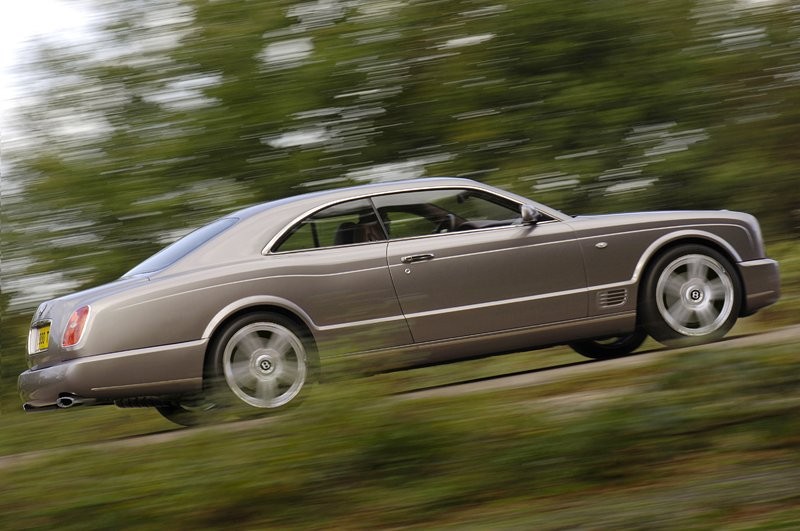 Bentley Brooklands: oficjalne dane techniczne