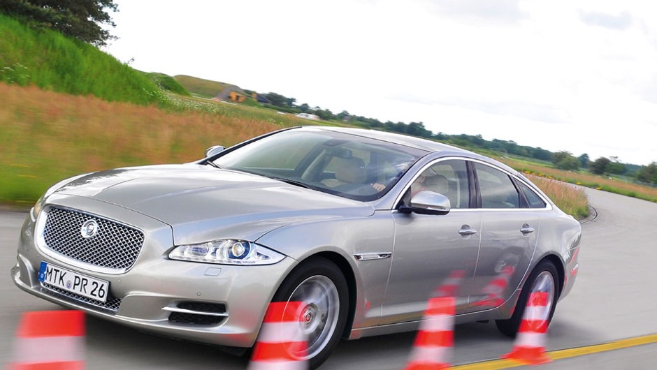 Jaguar XJ 3.0 D: Kot z nowego miotu