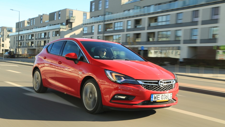 Nowy Opel Astra 1.4 Turbo (1)