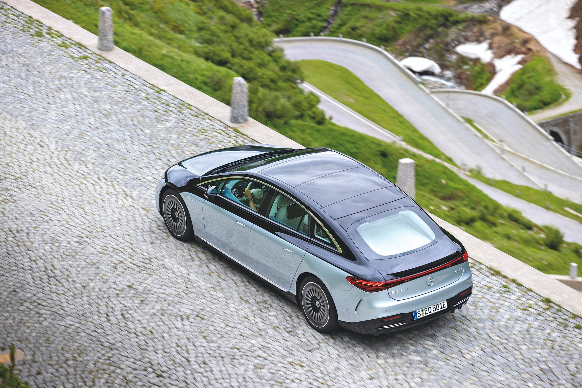 Mercedes EQS