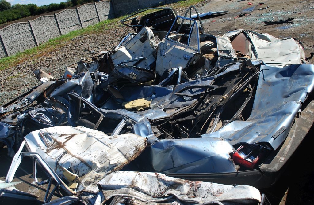 Skradzione samochody trafiały na auto złom