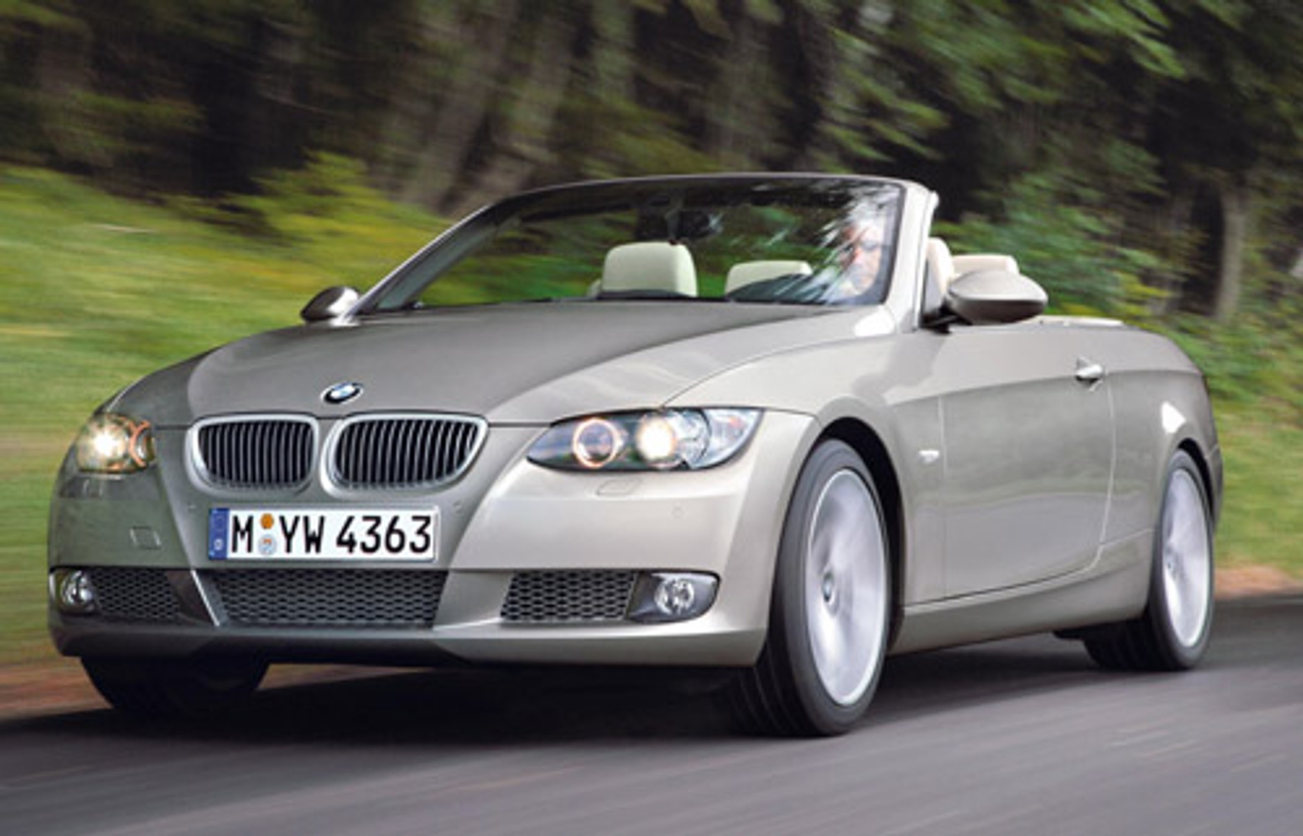 BMW serii 3 cabrio - 22 sekundy od coupé do kabrioletu
