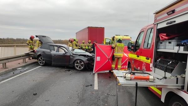 Pięć osób dziennie. Tyle średnio ginie na polskich drogach. Co roku na świecie 1,2 mln