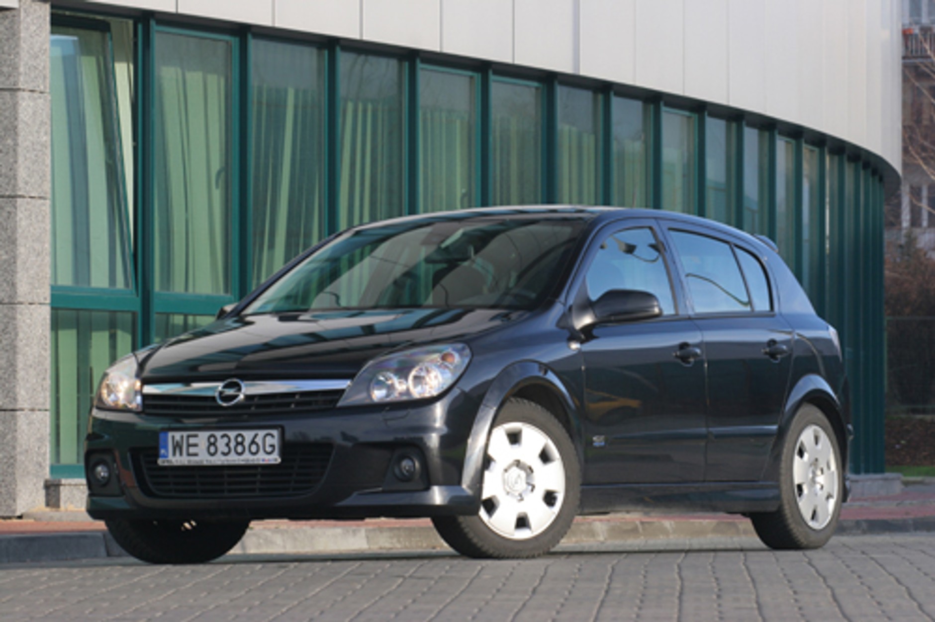 Kia Ceed, Opel Astra, Ford Focus - Dwa niszczyciele i stawiacz min