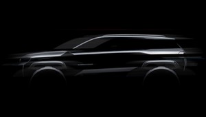 Nowy Jeep Compass zbliża się wielkimi krokami. Producent ujawnia pierwsze zdjęcia